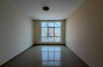 Apartment - 2 Bedrooms - 2 Bathrooms for rent in Al Khan Corniche - Al Khan - Sharjah