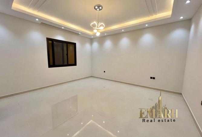 112314100 - Property Image 2