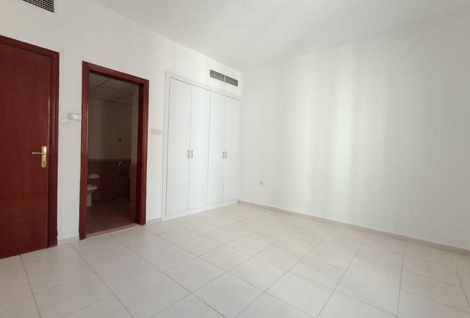 57368952 - Property Image 3