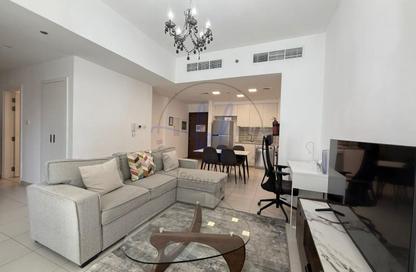 Apartment - 2 Bedrooms - 2 Bathrooms for sale in Hayat Boulevard 2A - Hayat Boulevard 2 - Hayat Boulevard - Town Square - Dubai
