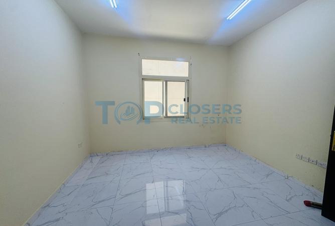 98706814 - Property Image 3
