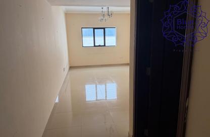 Apartment - 1 Bedroom - 2 Bathrooms for rent in Muwaileh 29 Building - Muwaileh - Sharjah