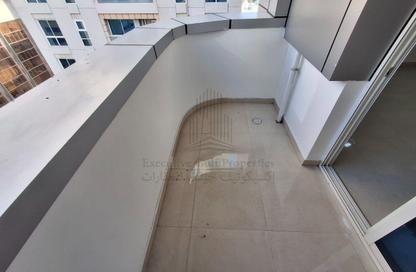 Apartment - 1 Bedroom - 2 Bathrooms for rent in Tourist Club Area - Abu Dhabi