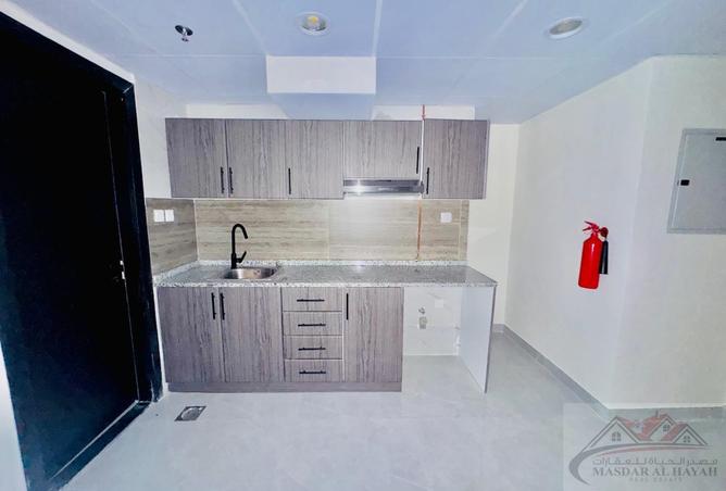 77798369 - Property Image 2