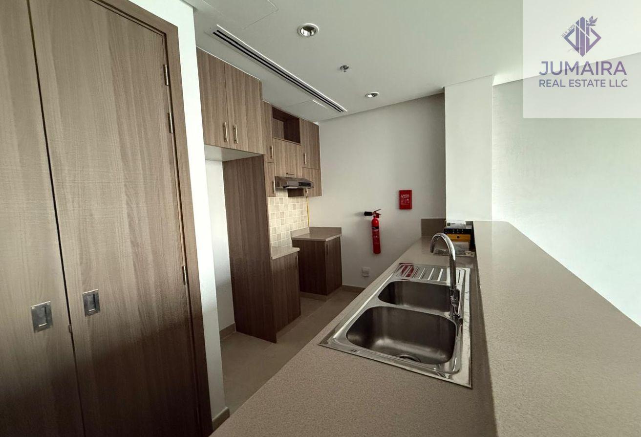 Sea View | 1 BHK Apartment | Neat & Clean