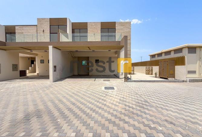135643264 - Property Main Image