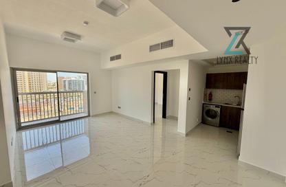 Apartment - 1 Bedroom - 1 Bathroom for rent in Etlala Residence - Dubai Land Residence Complex - Dubai Land - Dubai