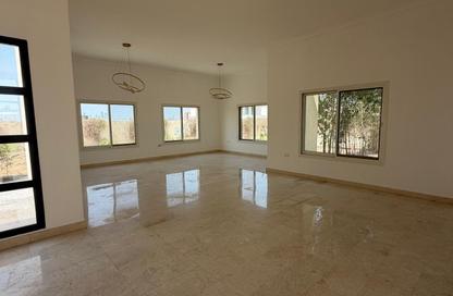 Villa - 4 - 5 for rent in Nad Al Sheba 4 - Nad Al Sheba - Dubai