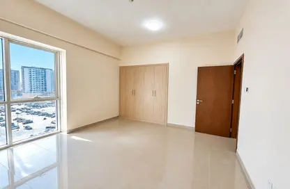 Apartment - 2 Bedrooms - 3 Bathrooms for rent in Gate Tower 2 - Musheiref - Ajman