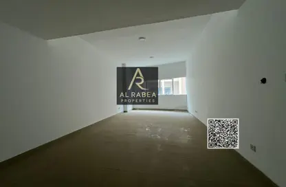 مكتب - 2 غرف نوم - 2 حمامات للايجار في بناية الرميلة - الرميلة 2 - الرميلة - عجمان