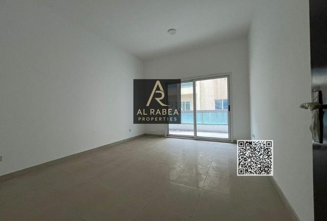 76992649 - Property Image 2