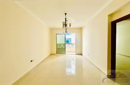 Apartment - 1 Bedroom - 2 Bathrooms for rent in Muwaileh 29 Building - Muwaileh - Sharjah