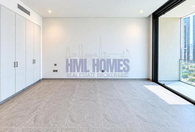 Brand New | Mid Floor | Ready to Move In photo 2