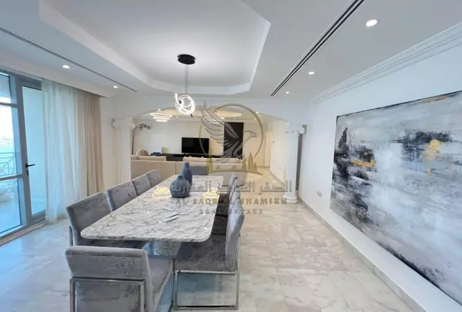156118952 - Property Image 3
