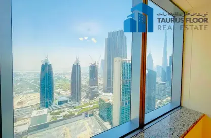 Apartment - 3 Bedrooms - 3 Bathrooms for rent in 21st Century Tower - Sheikh Zayed Road - Dubai