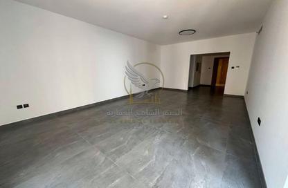 Apartment - 3 - 4 for rent in Al Majaz 3 - Al Majaz - Sharjah Apartment - 3 - 4 for rent in Al Majaz 3 - Al Majaz - Sharjah