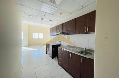 Apartment - Studio - 1 Bathroom for rent in RAK Tower - Al Seer - Ras Al Khaimah