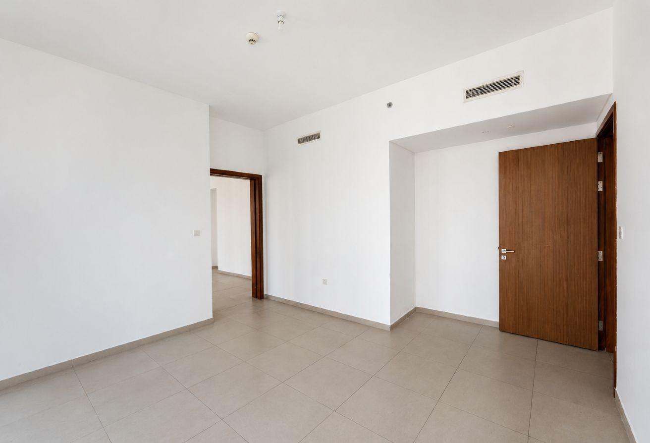 Price Reduced I 3 BR+ Maid+ Study for Rent photo 8