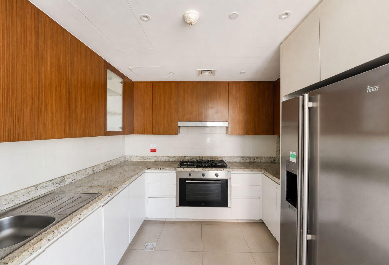 Price Reduced I 3 BR+ Maid+ Study for Rent photo 10