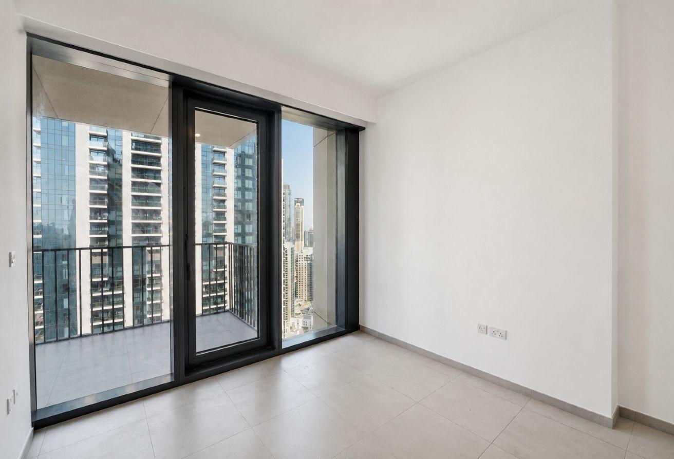 Price Reduced I 3 BR+ Maid+ Study for Rent photo 7