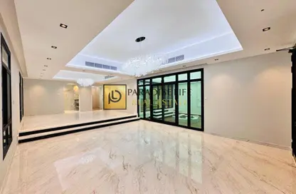 Villa - 5 Bedrooms - 6 Bathrooms for rent in Mirdif Villas - Mirdif - Dubai