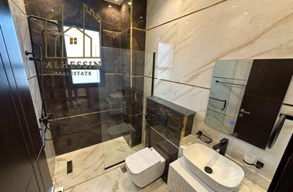 Villa - 5 - 7 for sale in Al Helio Downtown - Al Helio - Ajman