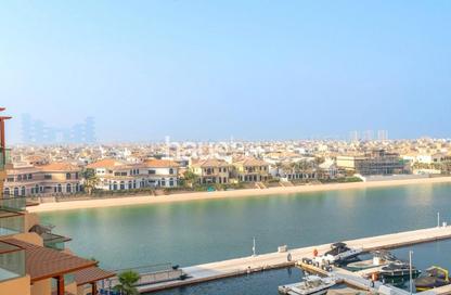 Apartment - Studio - 1 Bathroom for rent in Palm Views East - Palm Views - Palm Jumeirah - Dubai