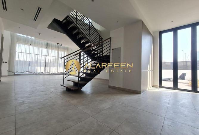 100396999 - Property Image 2
