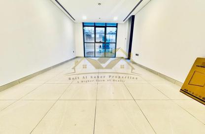 Apartment - 1 Bedroom - 2 Bathrooms for rent in Jumeirah Garden City - Al Satwa - Dubai
