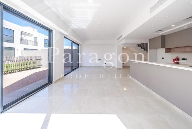 74245767 - Property Image 2