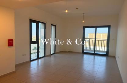 Apartment - 1 Bedroom - 1 Bathroom for rent in Hayat Boulevard 1A - Hayat Boulevard 1 - Hayat Boulevard - Town Square - Dubai