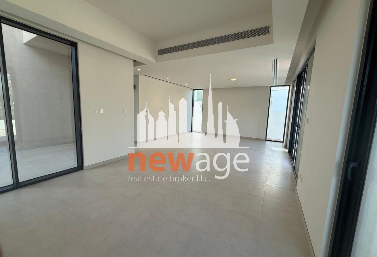 4 BR Villa with Private Garden in Arabian Ranches photo 19