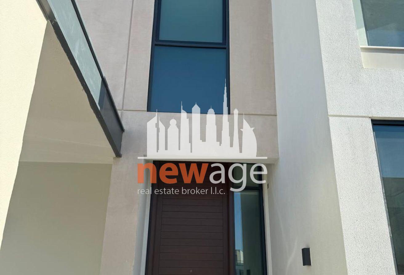 4 BR Villa with Private Garden in Arabian Ranches photo 18