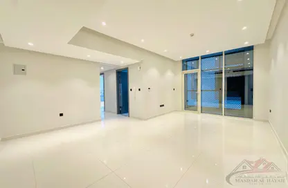 Apartment - 2 Bedrooms - 3 Bathrooms for rent in Muwaileh 29 Building - Muwaileh - Sharjah