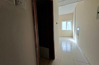 Apartment - Studio - 1 for rent in Muwailih Building - Muwaileh - Sharjah