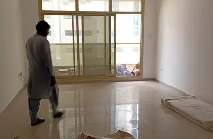 Apartment - 1 Bedroom - 2 Bathrooms for rent in New Al Taawun Road - Al Taawun - Sharjah