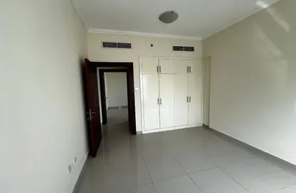 شقة - 3 غرف نوم - 3 حمامات للايجار في بناية الخان 5 - الخان - الشارقة