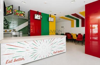 Retail - Studio - 1 Bathroom for rent in Bay Central - Dubai Marina - Dubai