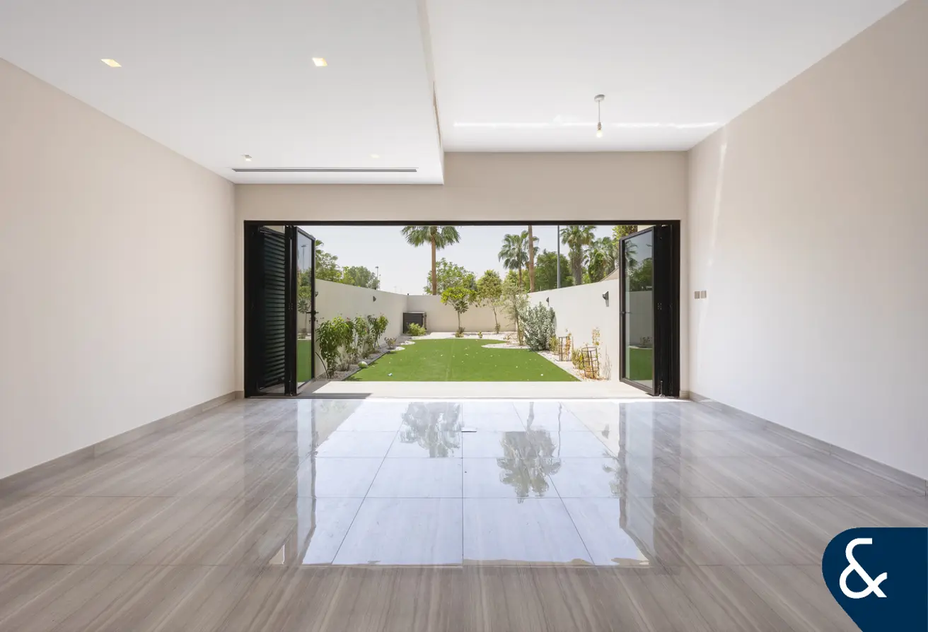 163255108 - Property Main Image