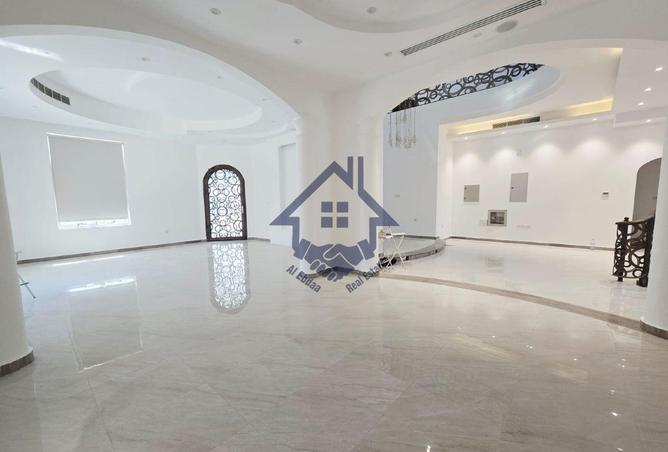 2OiKkUNswN6 - Property Image 3