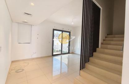 Townhouse - 2 - 4 for rent in Nasma Residence - Al Tai - Sharjah