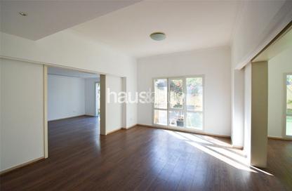 Villa - 4 Bedrooms - 4 Bathrooms for rent in Meadows 4 - Meadows - Dubai