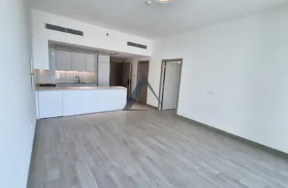 شقة - غرفة نوم - 2 حمامات للايجار في لوما بارك فيوز - منطقة 14 - قرية جميرا الدائرية - دبي