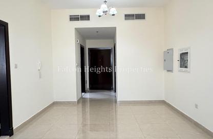 Apartment - 1 Bedroom - 2 Bathrooms for rent in Al Malik Building - Al Warqa'a 1 - Al Warqa'a - Dubai