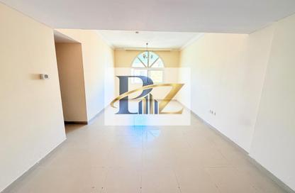 Apartment - 2 - 2 for rent in GGICO Building Moweilah - Muwaileh Commercial - Sharjah