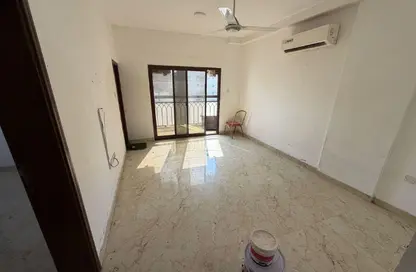 Apartment - 1 Bedroom - 2 Bathrooms for rent in Al Rumailah building - Al Rumailah 2 - Al Rumaila - Ajman