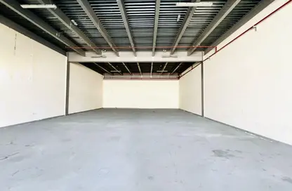 مستودع - استوديو - 1 حمام للايجار في 18 المنطقة الصناعية رقم - المنطقة الصناعية بالشارقة - الشارقة