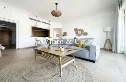 شقة - 2 غرف نوم - 3 حمامات للايجار في التمر - مساكن شور لاين - نخلة جميرا - دبي