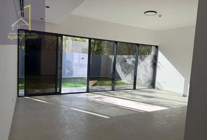 75402193 - Property Image 2