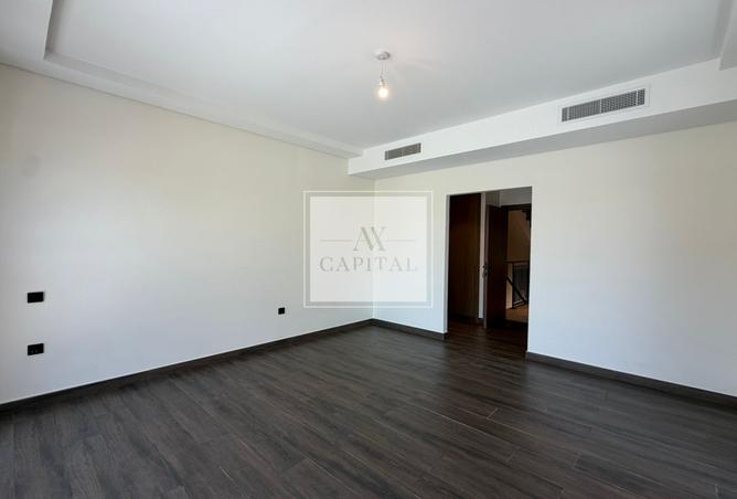 136570888 - Property Image 3